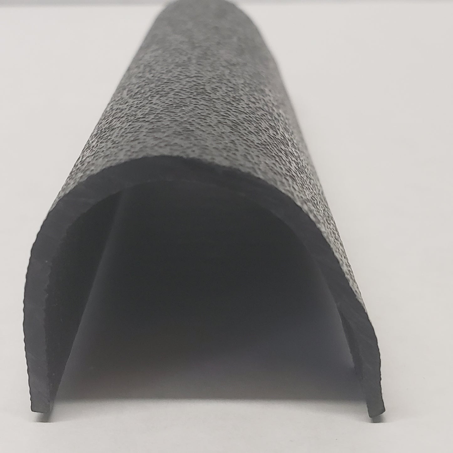 Skeeter Rubrail End Caps Black