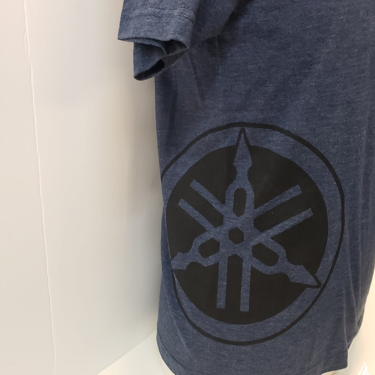 New Yamaha T-Shirt Short Sleeve Tuning Fork Heather with Black Logo Medium