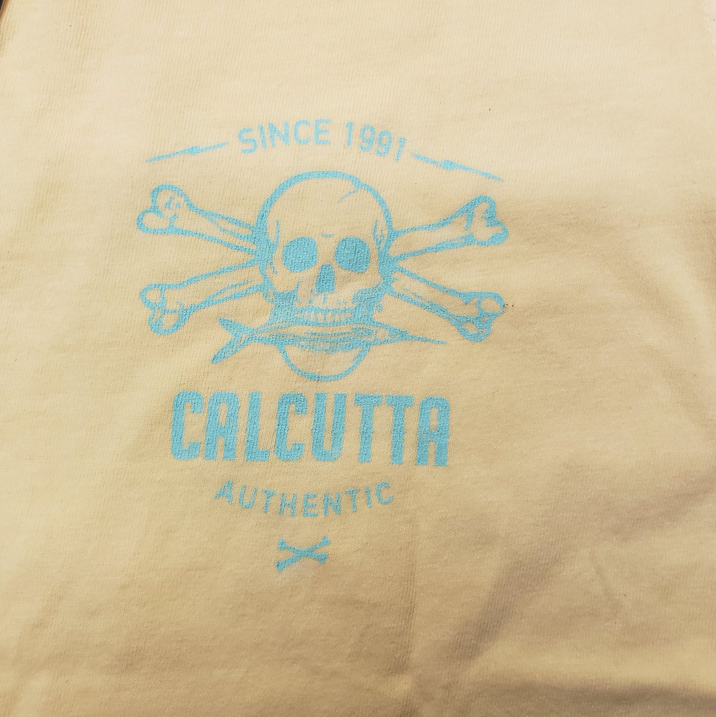 New Authentic Calcutta Ladies Short Sleeve Shirt  Butter/ Front Coastal Blue Original Logo & Back Marlin Small
