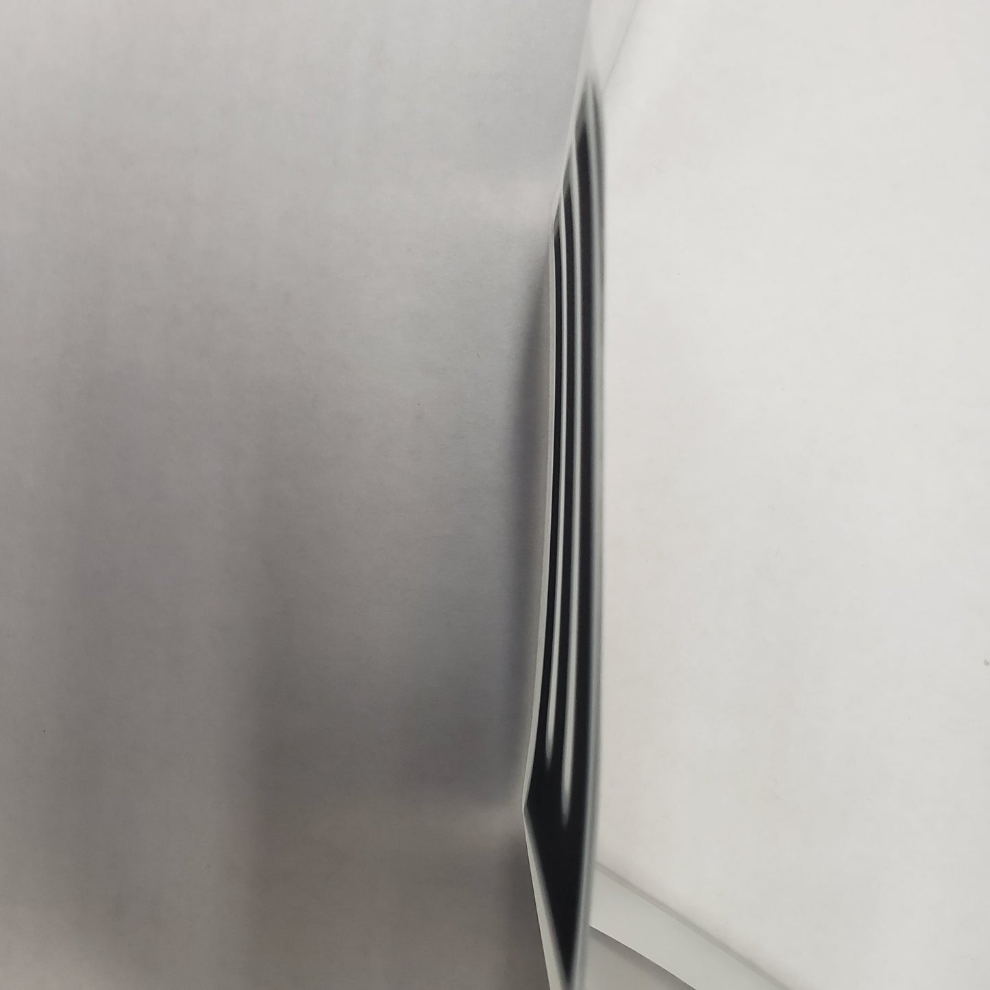 New Authentic Skeeter Emblem Black 23"