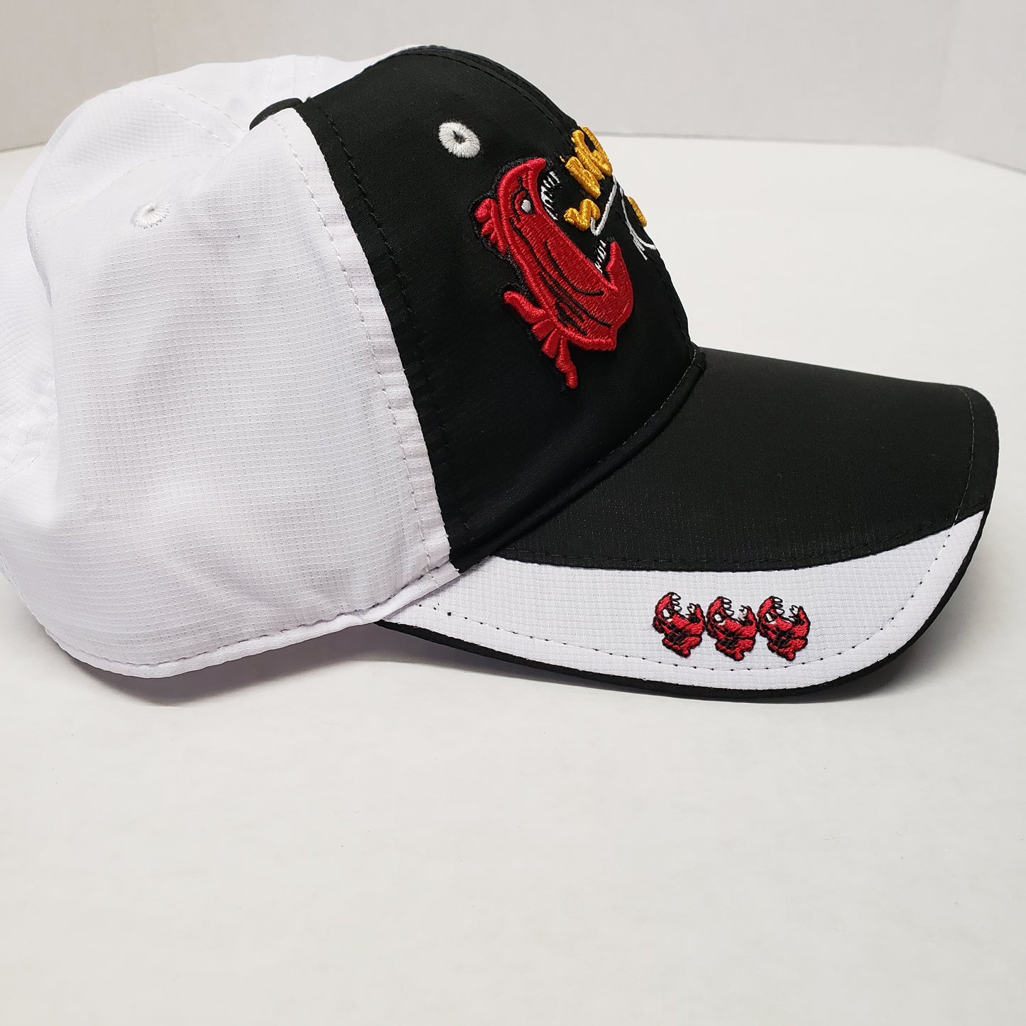 Big Bite Baits Hat Black/ White Moisture