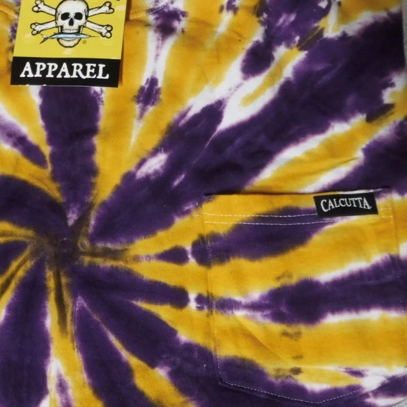 New Authentic Calcutta Short Sleeve Shirt  Purple & Yellow Tie Dye/ Front Pocket/ Back Gold Logo Large