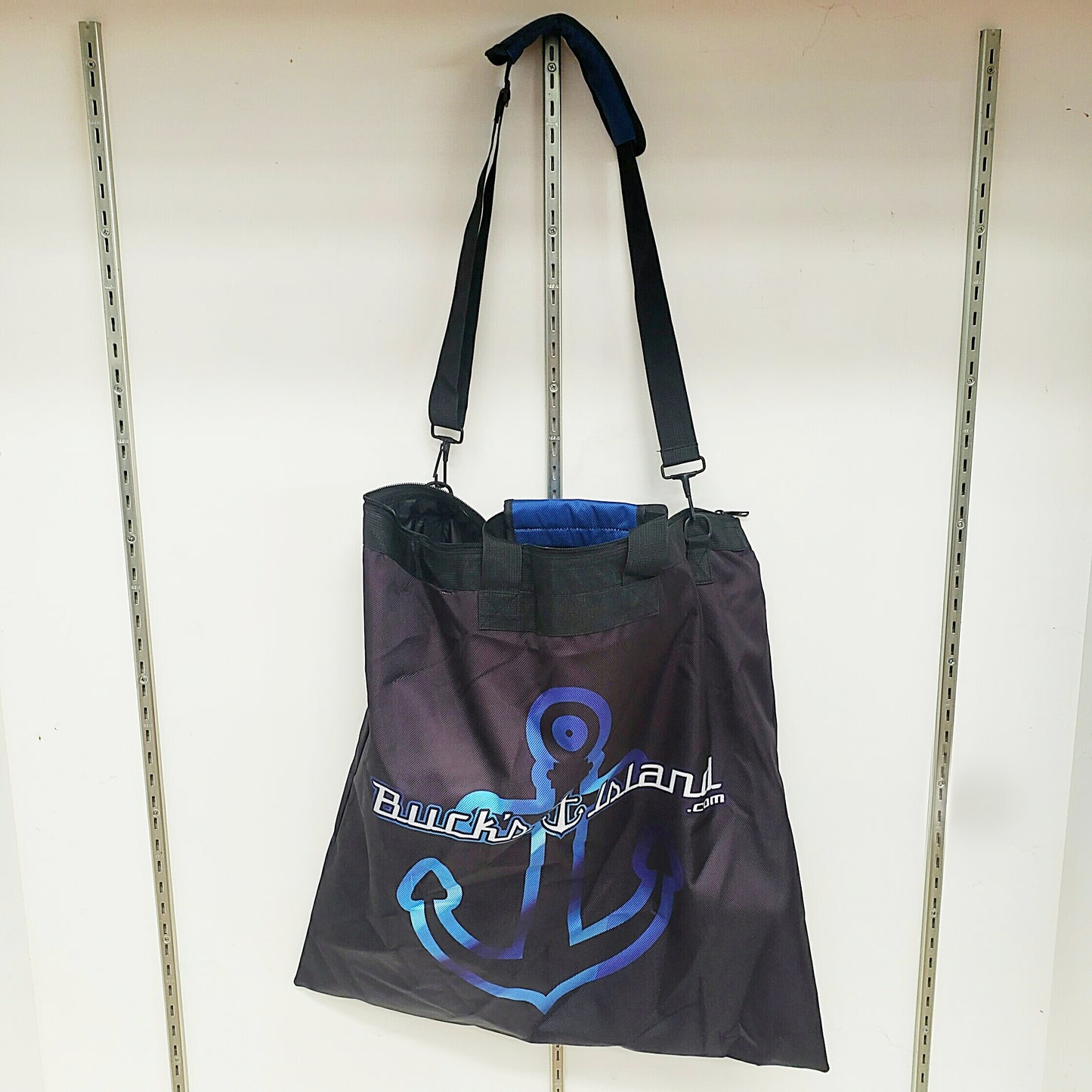 Spearpoint TOUGH - Buck's Island Exclusive Tournament Weigh Bag- 24 " x 24"